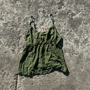 girls green shirt